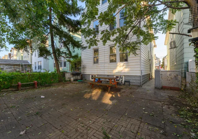 $875,000 | 169 West 9th Street, Bayonne, NJ 07002