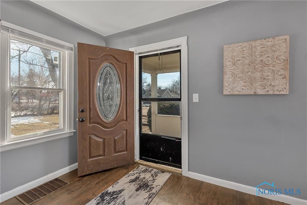 2604 West Alexis Road Toledo, OH 43613 - Photo 6 of 28 Gallery Image 6