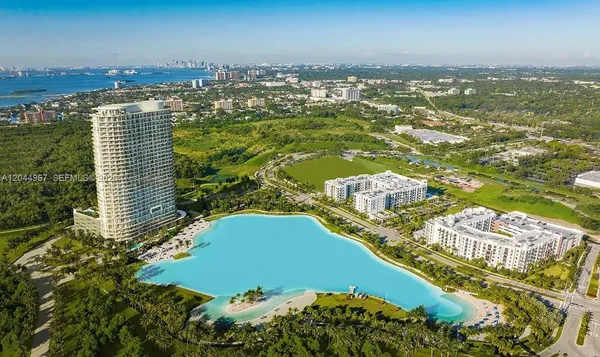 $6,000 | 2411 Laguna Circle, Unit 1207, Miami, FL 33181
