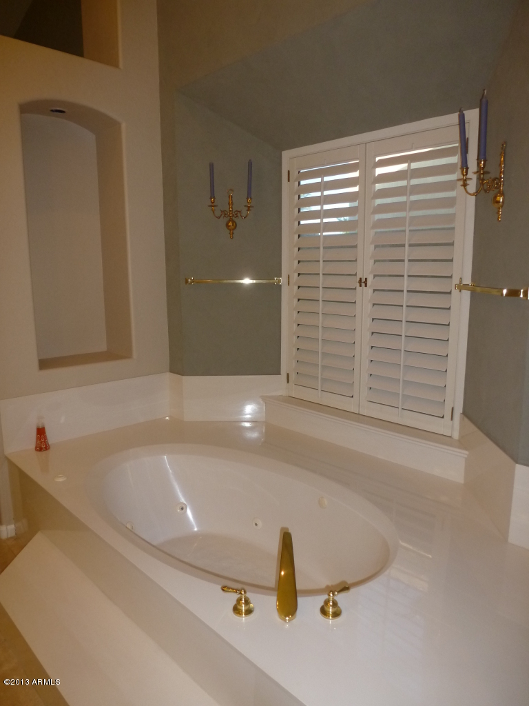 2032 East Tecoma Road Phoenix, AZ 85048 - Photo 17 of 23 Master Bath Spa Bath