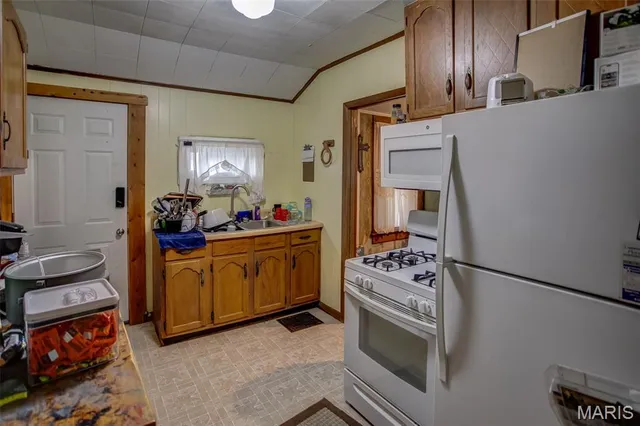 $65,000 | 402 Minard Street, Jerseyville, IL 62052