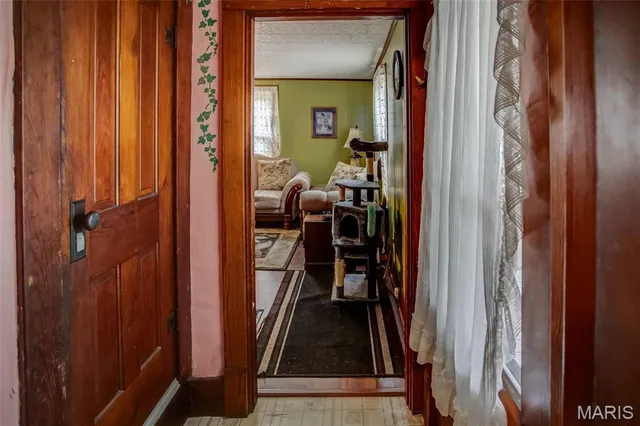 $65,000 | 402 Minard Street, Jerseyville, IL 62052