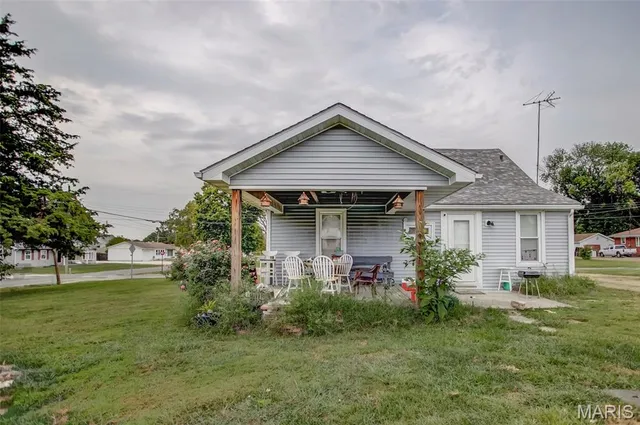 $65,000 | 402 Minard Street, Jerseyville, IL 62052