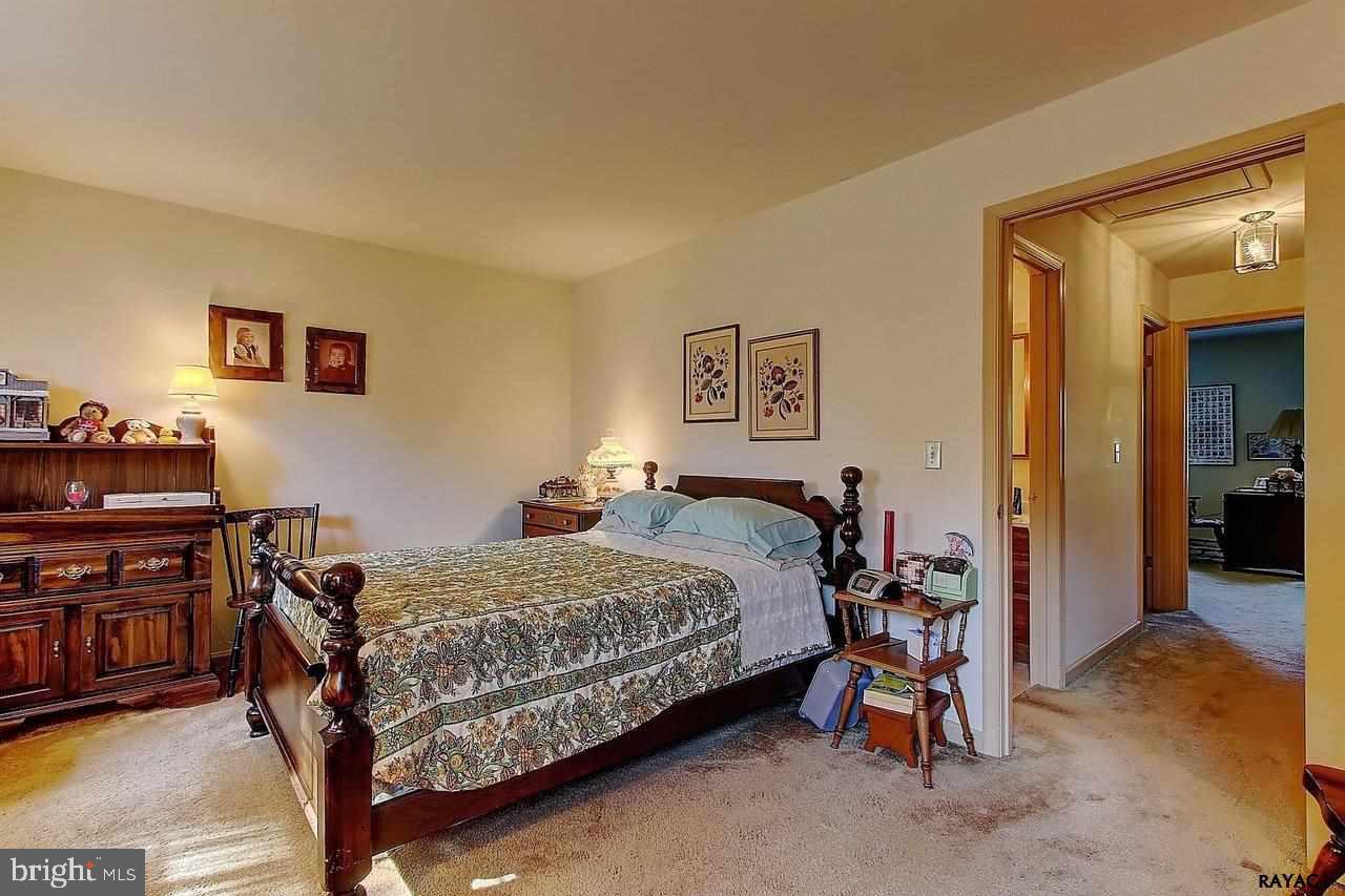 403 Chambers Ridge York, PA 17402 - Photo 14 of 23 Gallery Image 14