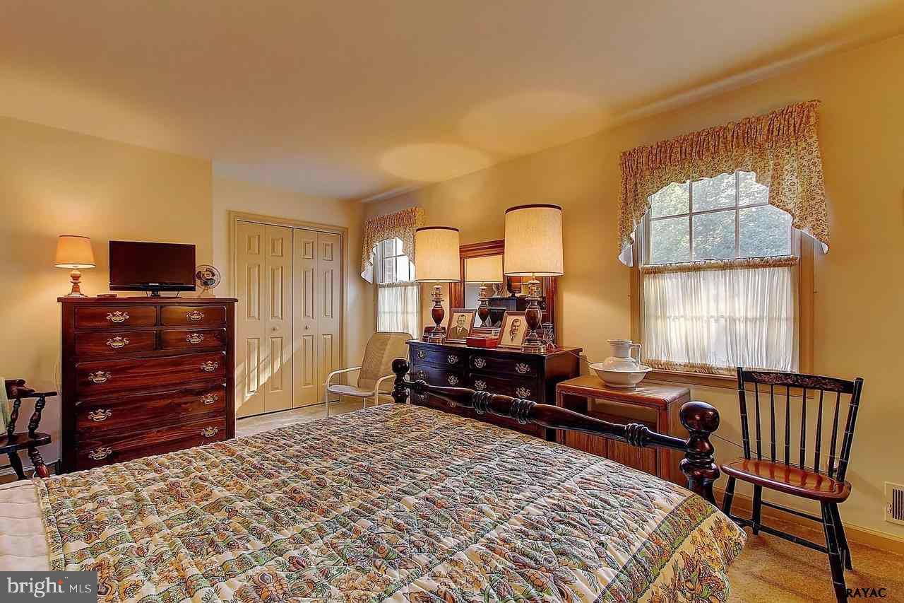 403 Chambers Ridge York, PA 17402 - Photo 15 of 23 Gallery Image 15