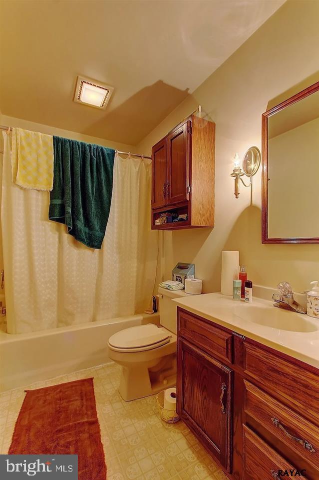 403 Chambers Ridge York, PA 17402 - Photo 19 of 23 Gallery Image 19