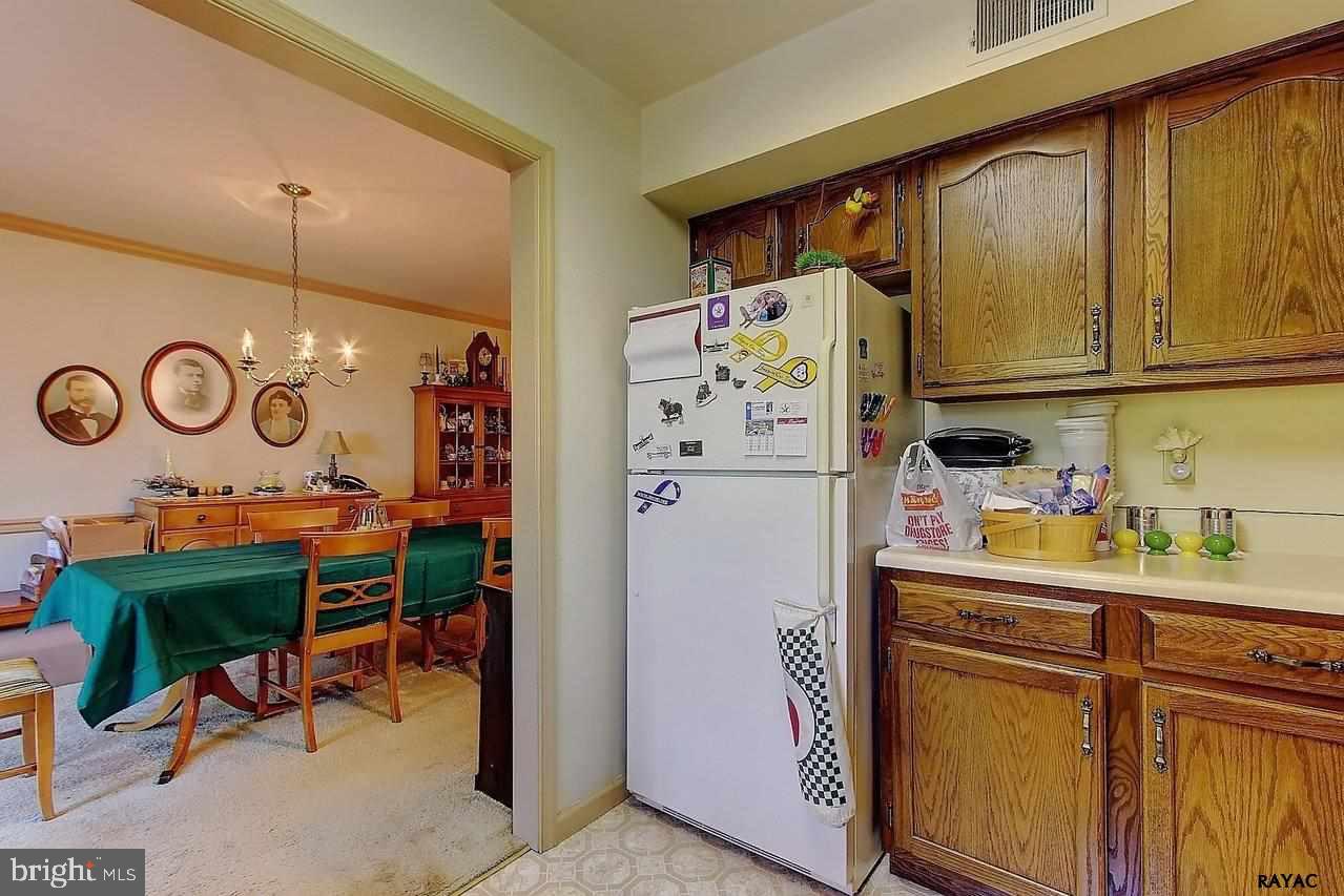 403 Chambers Ridge York, PA 17402 - Photo 10 of 23 Gallery Image 10