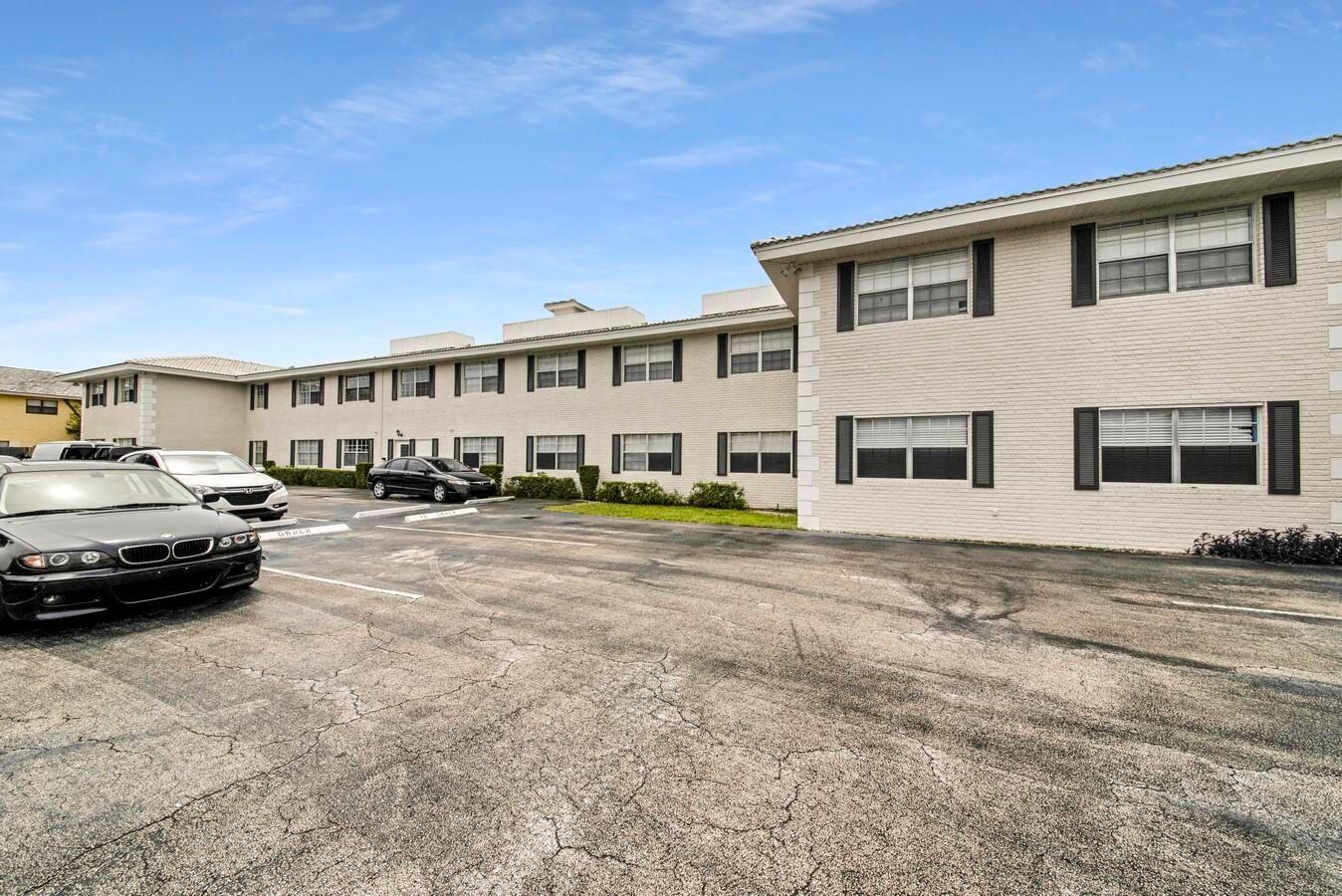 298 Southwest 6th Street, Unit 106 Boca Raton, FL 33432 - Photo 1 of 11 f5