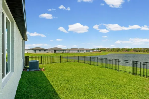 $2,600 | 7612 Satterfield Terrace, Parrish, FL 34219