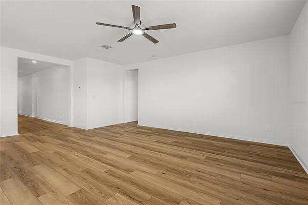 $2,600 | 7612 Satterfield Terrace, Parrish, FL 34219