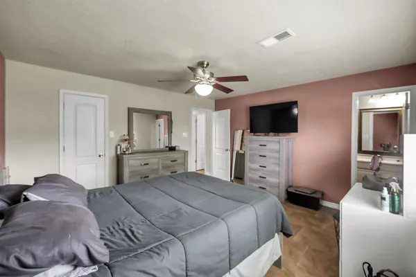 $210,000 | 24427 Broken Bow Lane, Hockley, TX 77447