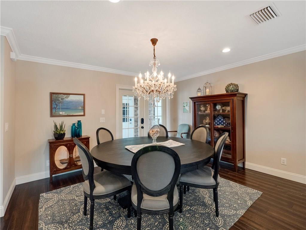 2084 Southwest Pitts Terrace Stuart, FL 34997 - Photo 5 of 21 Gallery Image 5