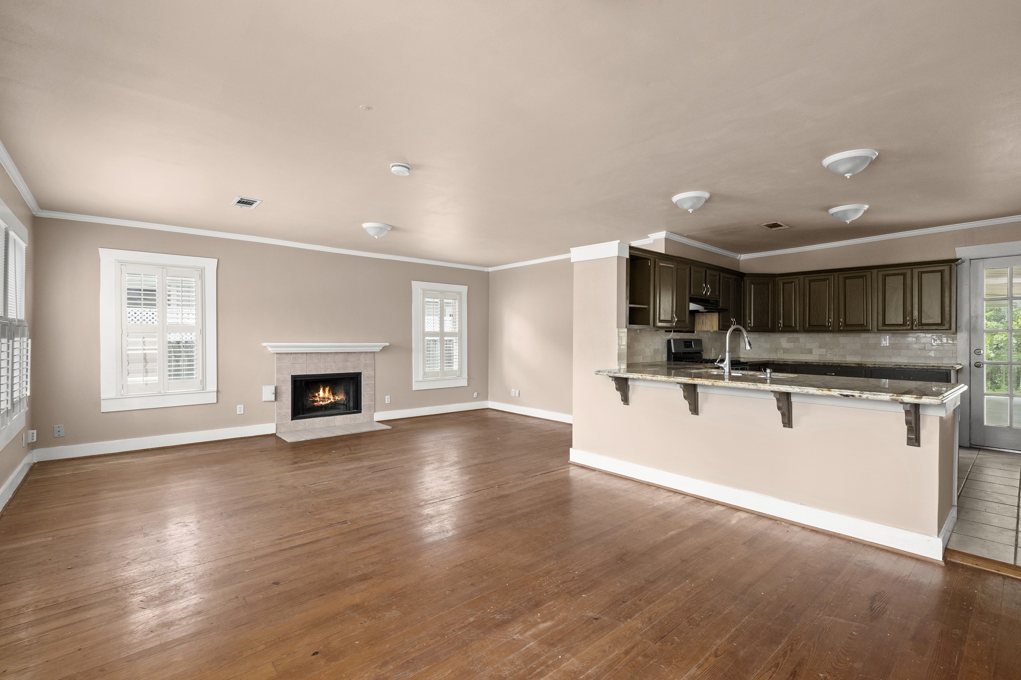 1409 Dorothy Street Houston, TX 77008 - Photo 8 of 24