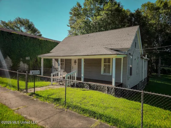 $55,000 | 1114 Pearl River Avenue, McComb, MS 39648