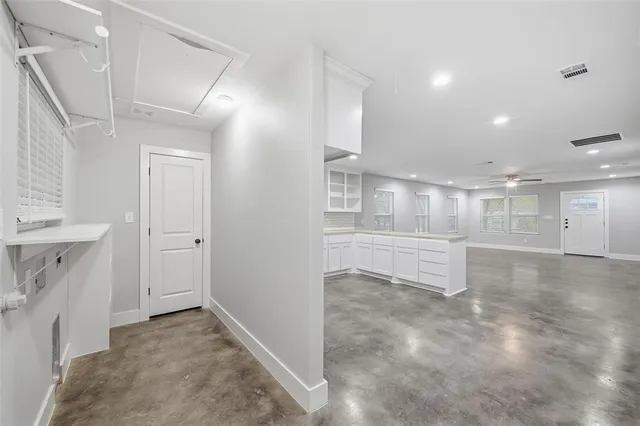 $1,400 | 607 East Day Street, Denison, TX 75021