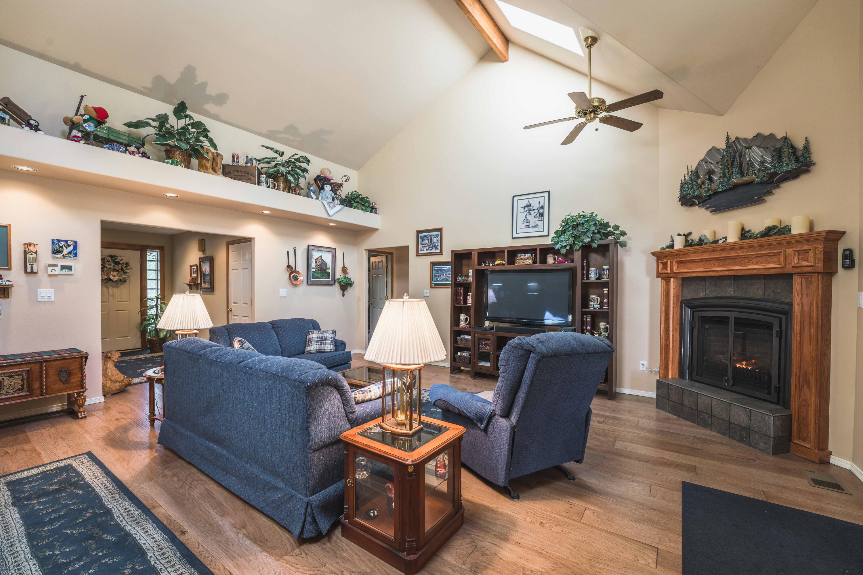 20609 Windy Ridge Road Bend, OR 97702 - Photo 21 of 69 Windy Ridge-11