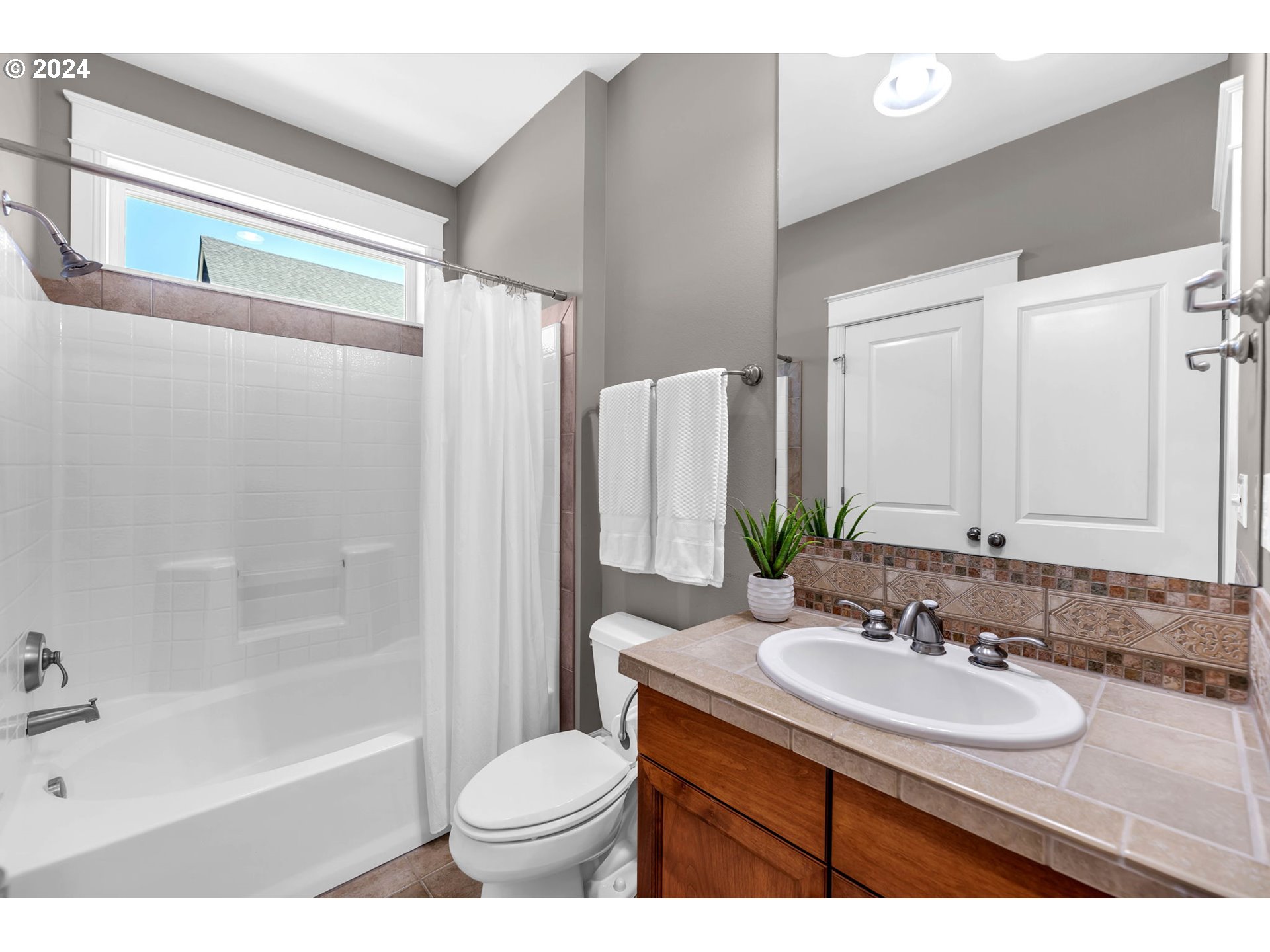 20721 Northeast 45th Avenue Ridgefield, WA 98642 - Photo 24 of 48 Owner's Suite Bathroom
