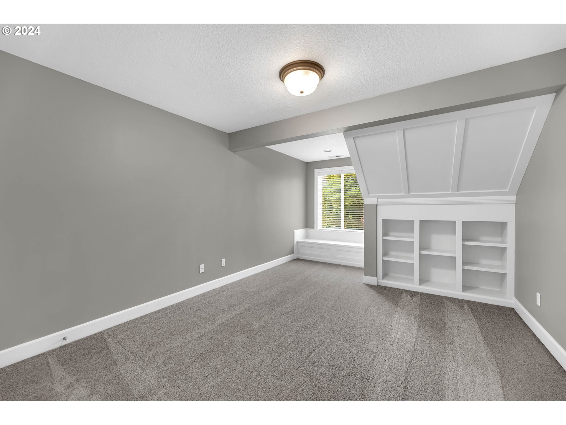 20721 Northeast 45th Avenue Ridgefield, WA 98642 - Photo 29 of 48 Bedroom