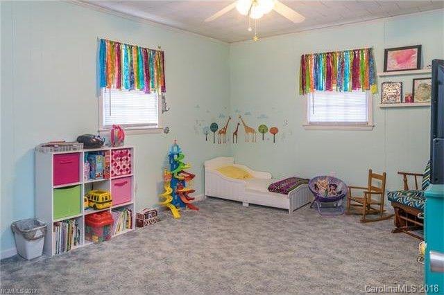 2356 Pea Ridge Road Mill Spring, NC 28756 - Photo 10 of 20