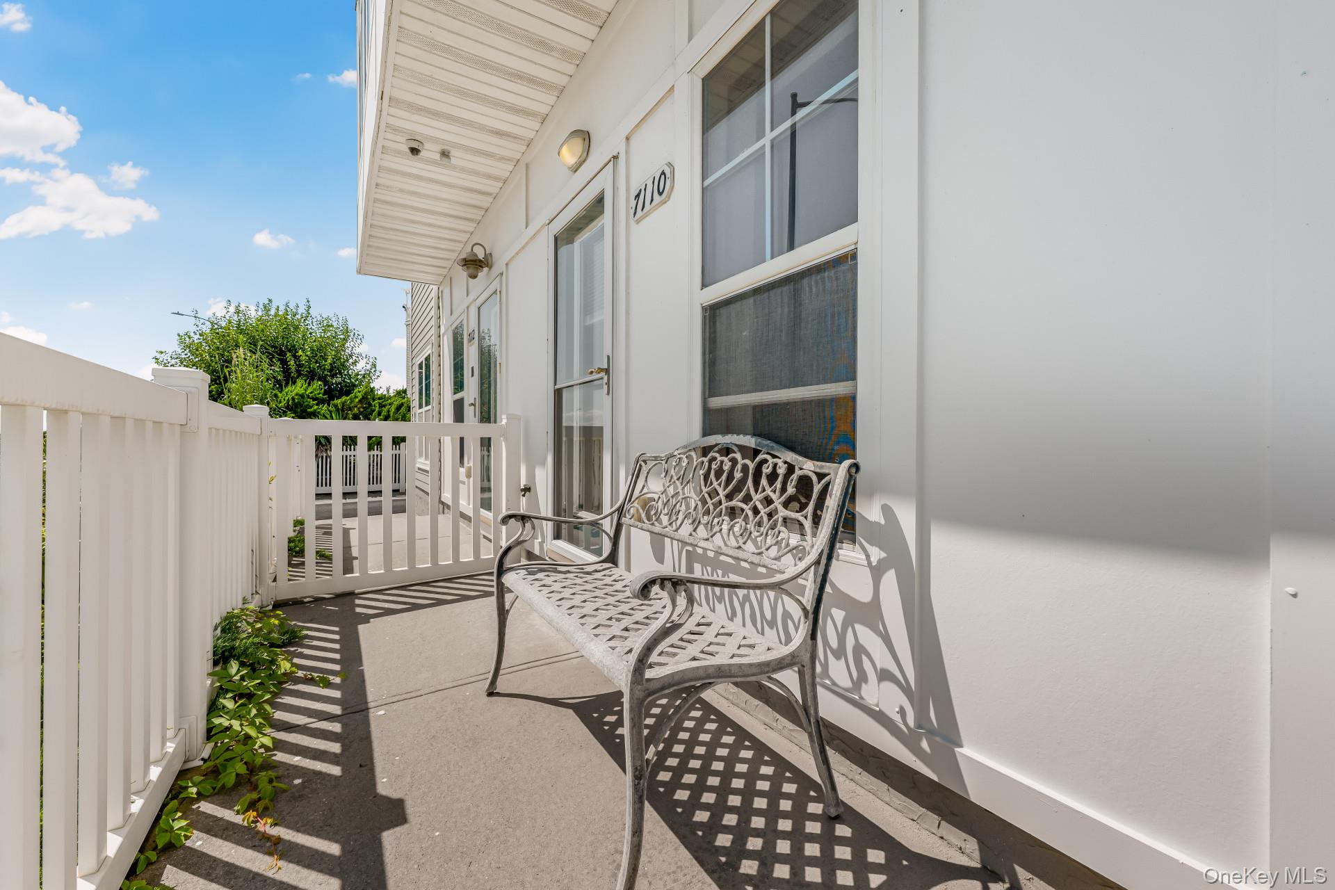 7110 Beach Front Road Queens, NY 11692 - Photo 8 of 30 Gallery Image 8