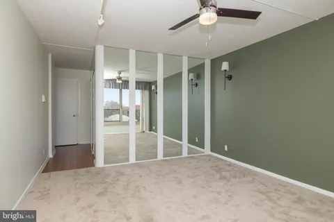 $199,999 | 1001 City Avenue, Unit W813, Wynnewood, PA 19096
