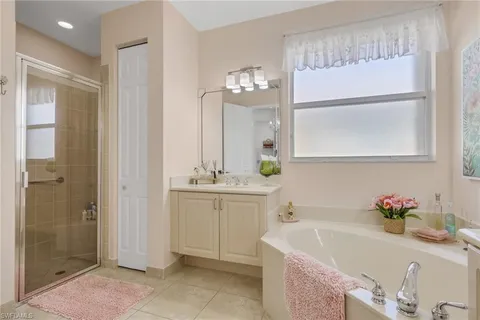 $625,000 | 20515 Foxworth Circle, Estero, FL 33928