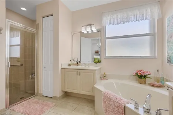 $599,900 | 20515 Foxworth Circle, Estero, FL 33928