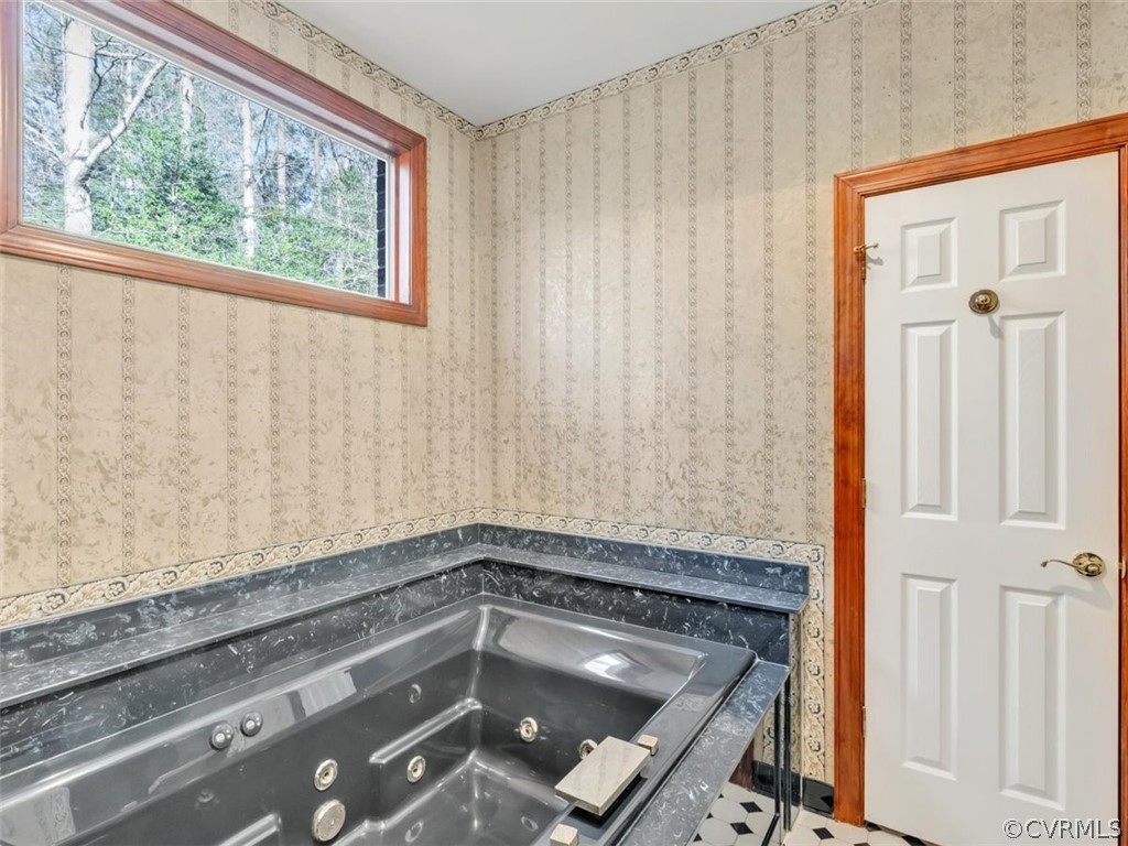 2021 South Providence Road North Chesterfield, VA 23236 - Photo 24 of 32