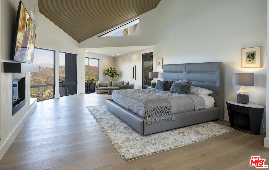 1852 Bel Air Road Los Angeles, CA 90077 - Photo 26 of 47