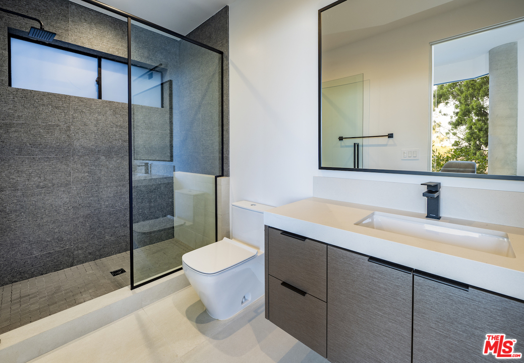 1852 Bel Air Road Los Angeles, CA 90077 - Photo 41 of 47