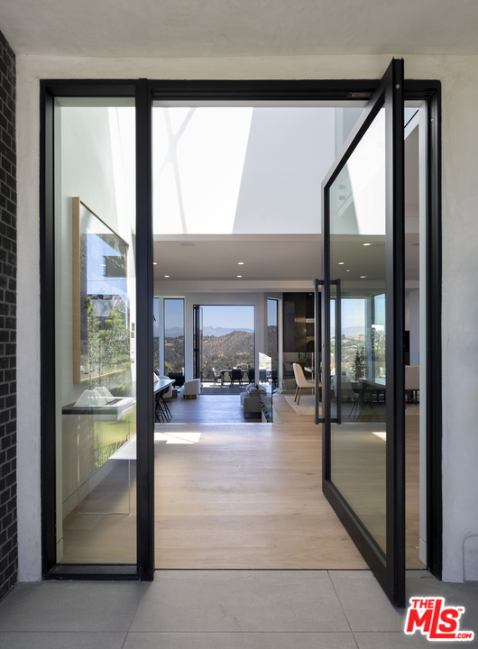 1852 Bel Air Road Los Angeles, CA 90077 - Photo 10 of 47