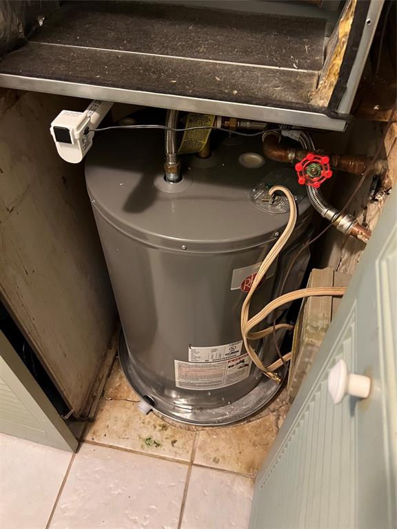 3140 Holiday Springs Boulevard, Unit 109 Margate, FL 33063 - Photo 13 of 26 a view of water heater