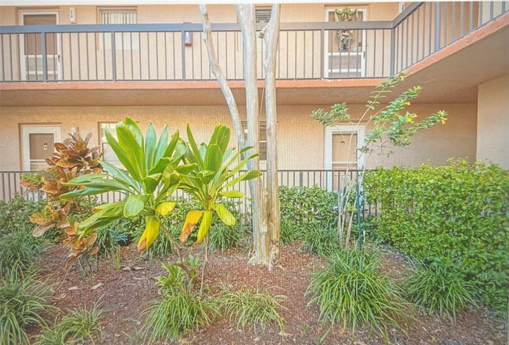 3140 Holiday Springs Boulevard, Unit 109 Margate, FL 33063 - Photo 18 of 26 a view of a entryway