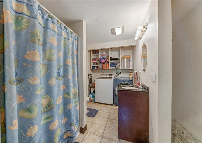 871 Pine Hollow Road McKees Rocks, PA 15136 - Photo 17 of 25