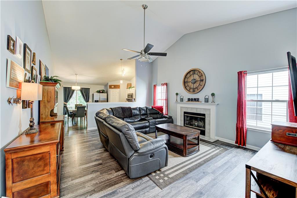 5753 Decatur Ridge Drive Indianapolis, IN 46221 - Photo 3 of 26
