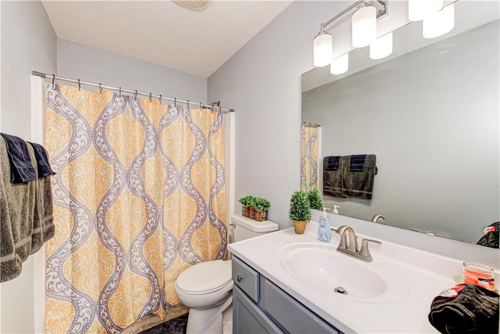 5753 Decatur Ridge Drive Indianapolis, IN 46221 - Photo 21 of 26