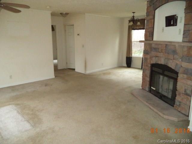 4722 Rocking Horse Road Maiden, NC 28650 - Photo 3 of 16 Gallery Image 3