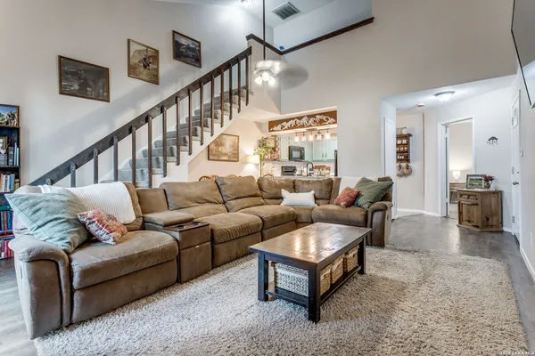 $150,000 | 10527 Perrin Beitel, Unit C205, San Antonio, TX 78217