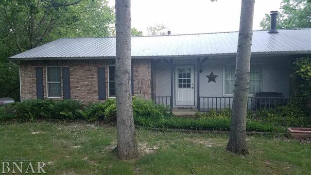 727 Kickapoo Drive Danvers, IL 61732 - Photo 1 of 27