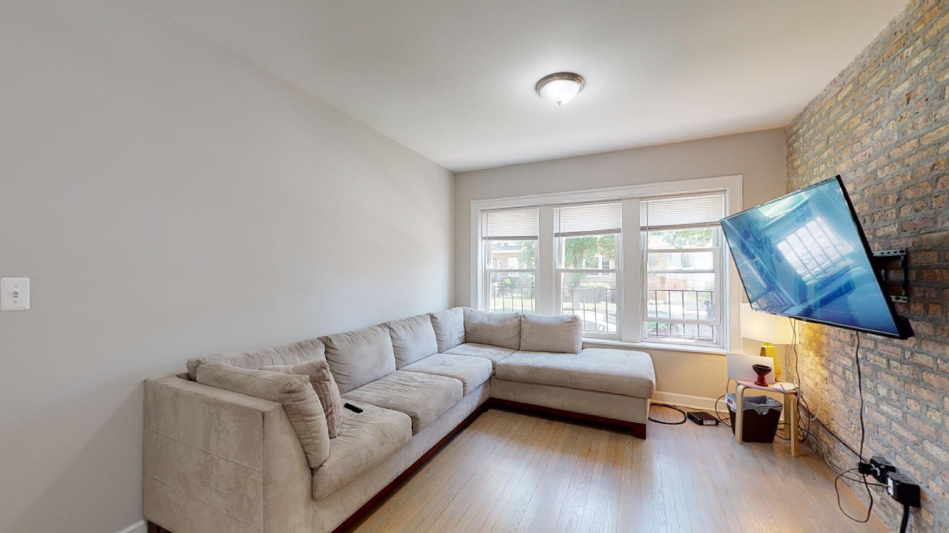 3650 West Eddy Street, Unit 1 Chicago, IL 60618 - Photo 2 of 10