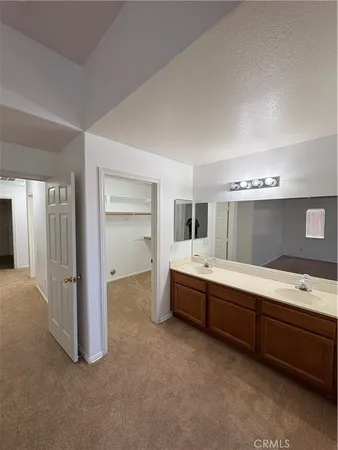 $2,200 | 17584 Fisher Street, Victorville, CA 92395