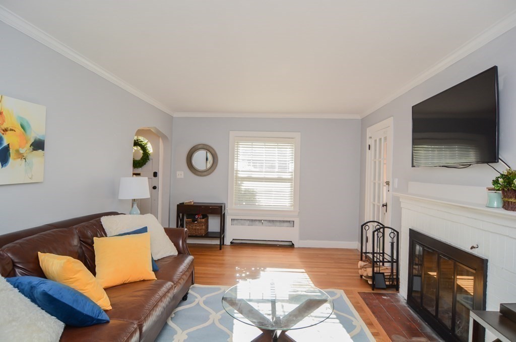 8 Landon Road Milton, MA 02186 - Photo 12 of 36 Gallery Image 12