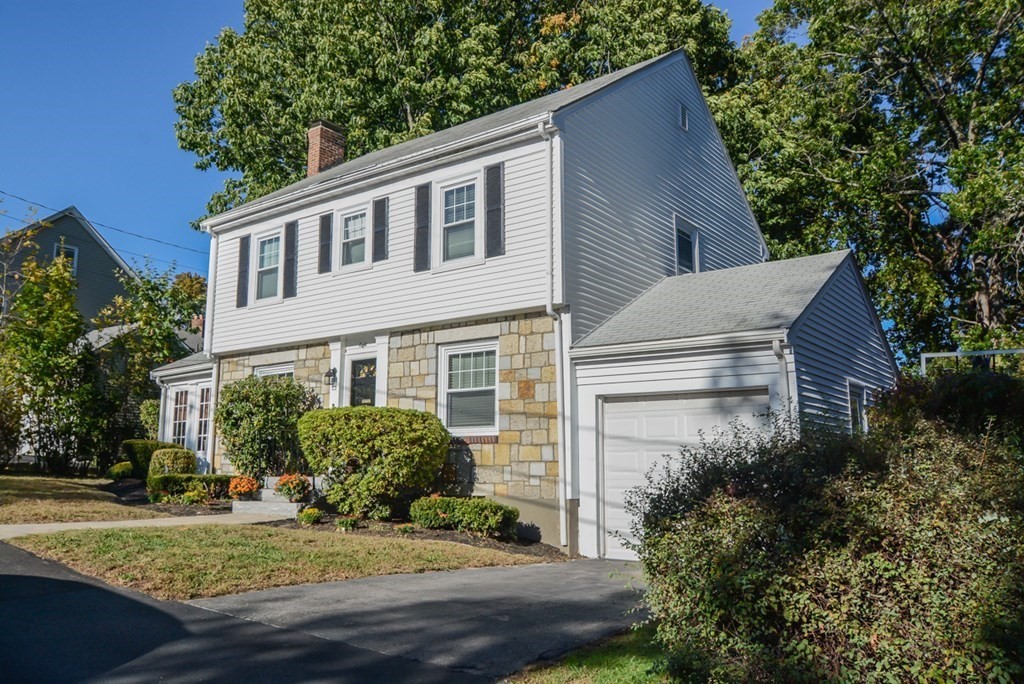 8 Landon Road Milton, MA 02186 - Photo 2 of 36 Gallery Image 2