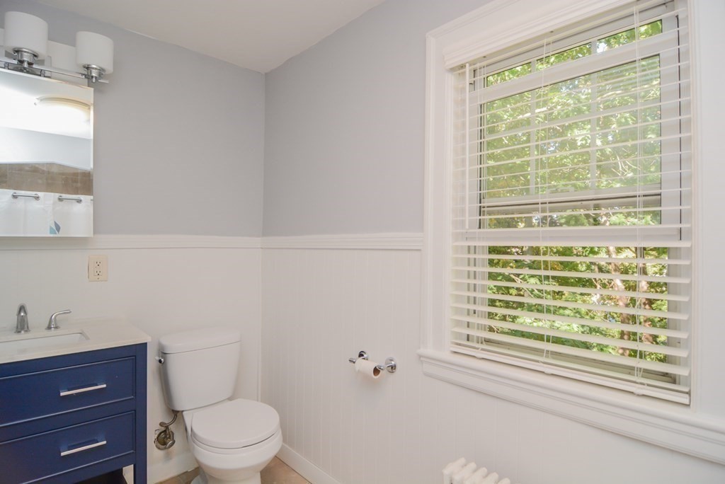8 Landon Road Milton, MA 02186 - Photo 27 of 36 Gallery Image 27