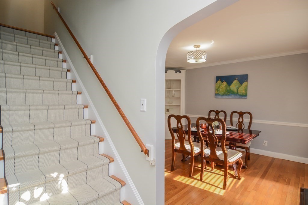 8 Landon Road Milton, MA 02186 - Photo 5 of 36 Gallery Image 5