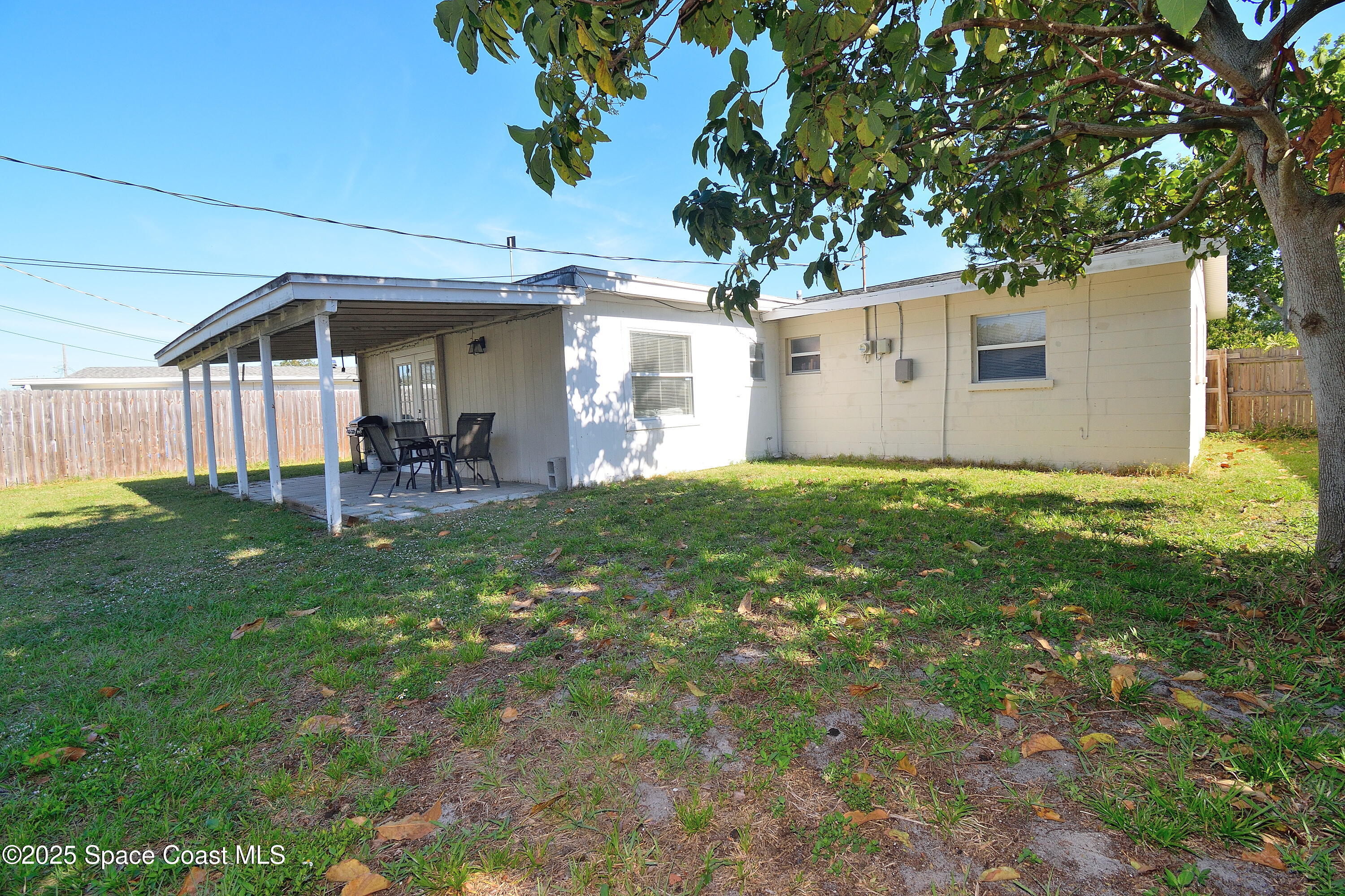 2125 Nottingham Road Melbourne, FL 32935 - Photo 15 of 18 Southern exposure on the back porch