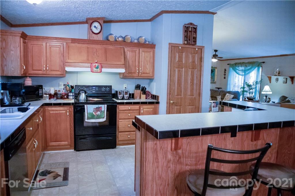 1075 Sharon Ridge Road Fairview, NC 28730 - Photo 9 of 21 Gallery Image 9
