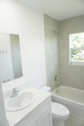 $2,200 | 1173 West 28th Street, Unit 3, Riviera Beach, FL 33404