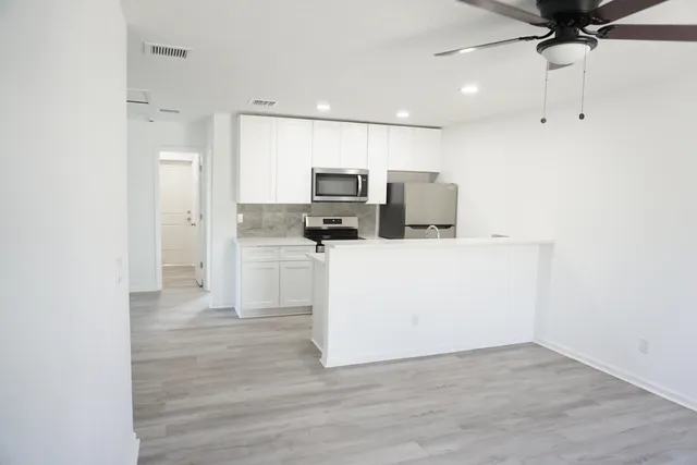 $2,200 | 1173 West 28th Street, Unit 3, Riviera Beach, FL 33404