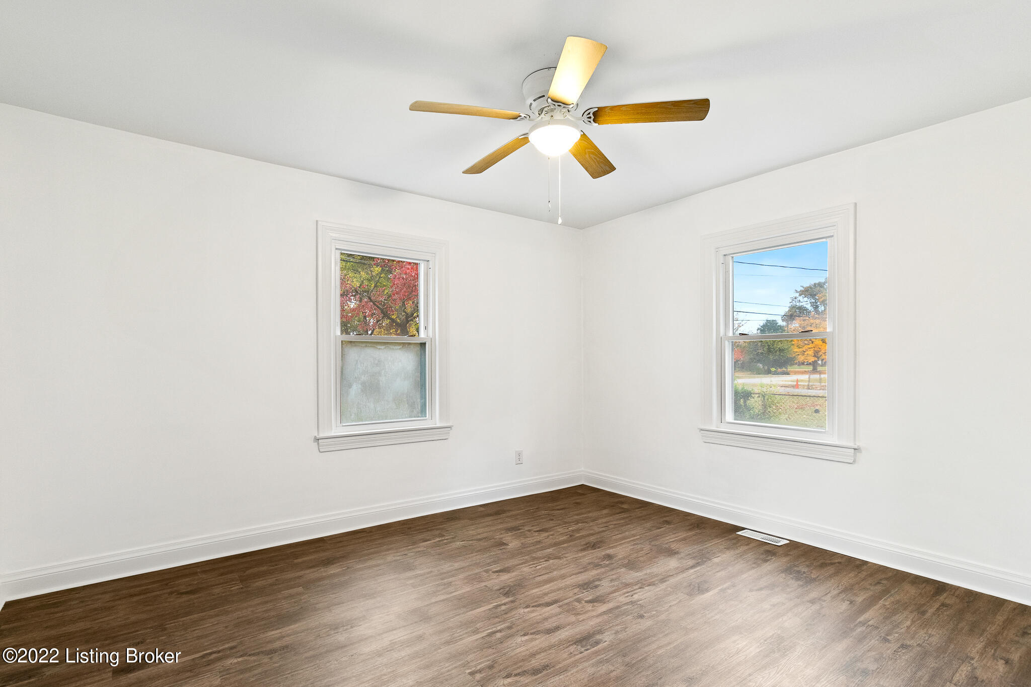 4706 Dover Road Louisville, KY 40216 - Photo 9 of 22 Bedroom #1